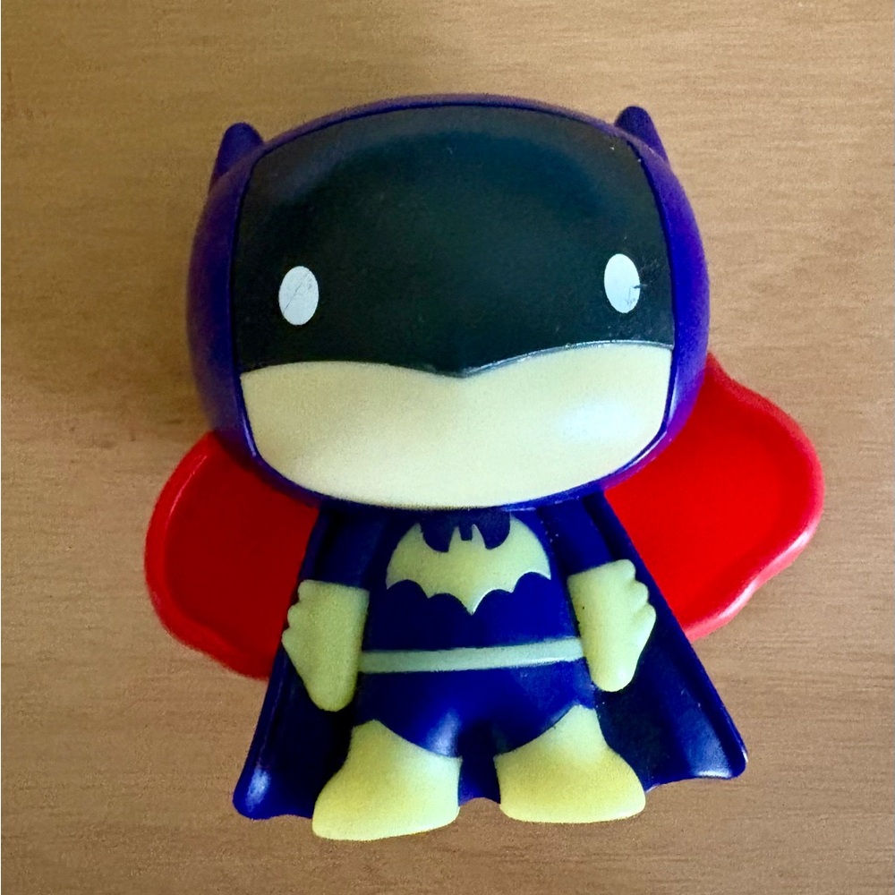 Burger King DC Comics Justice League Batgirl toy Purple and Red Superhero Figure